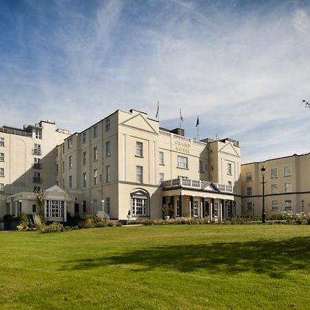 Hotel The Grand Malahide Exterior photo
