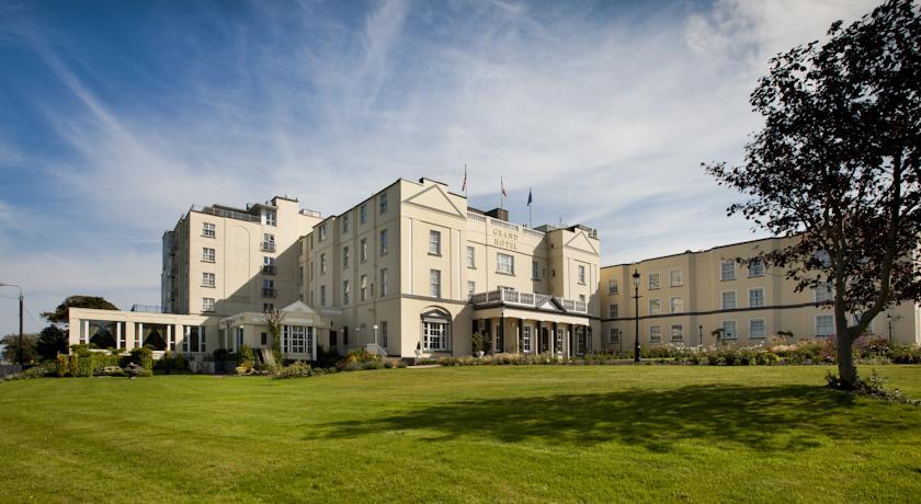 Hotel The Grand Malahide Exterior photo